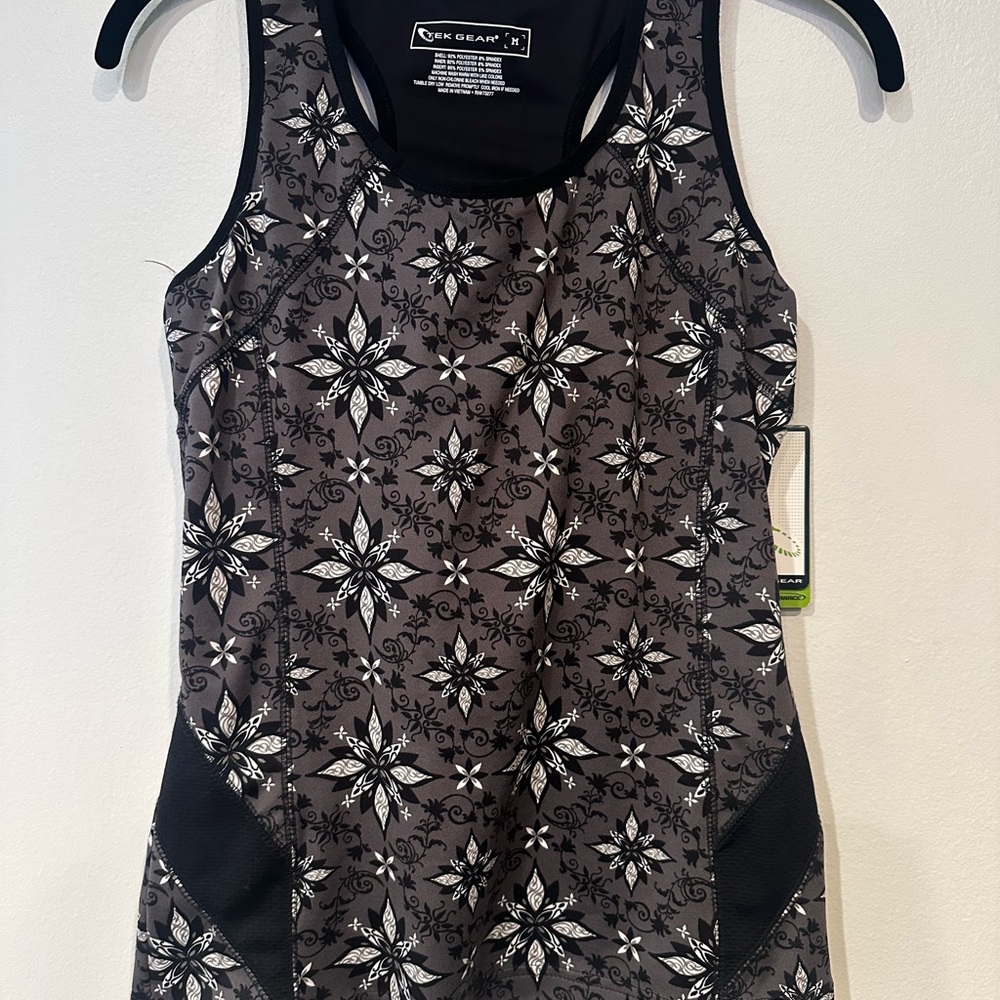 Tek Gear Black and White Floral Tank Top